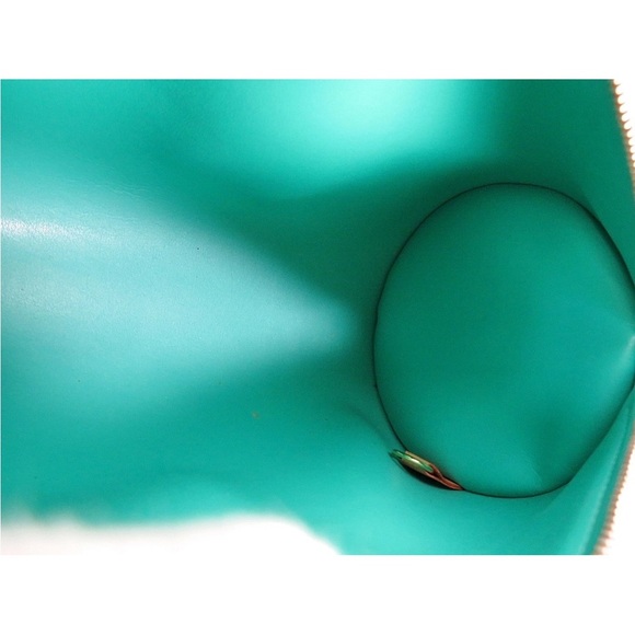 Louis Vuitton Lime Green Barrel Shoulder Bag - Picture 13 of 16